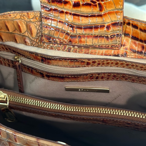 BRAHMIN Crocodile embossed tote shoulder bag - Picture 10 of 11